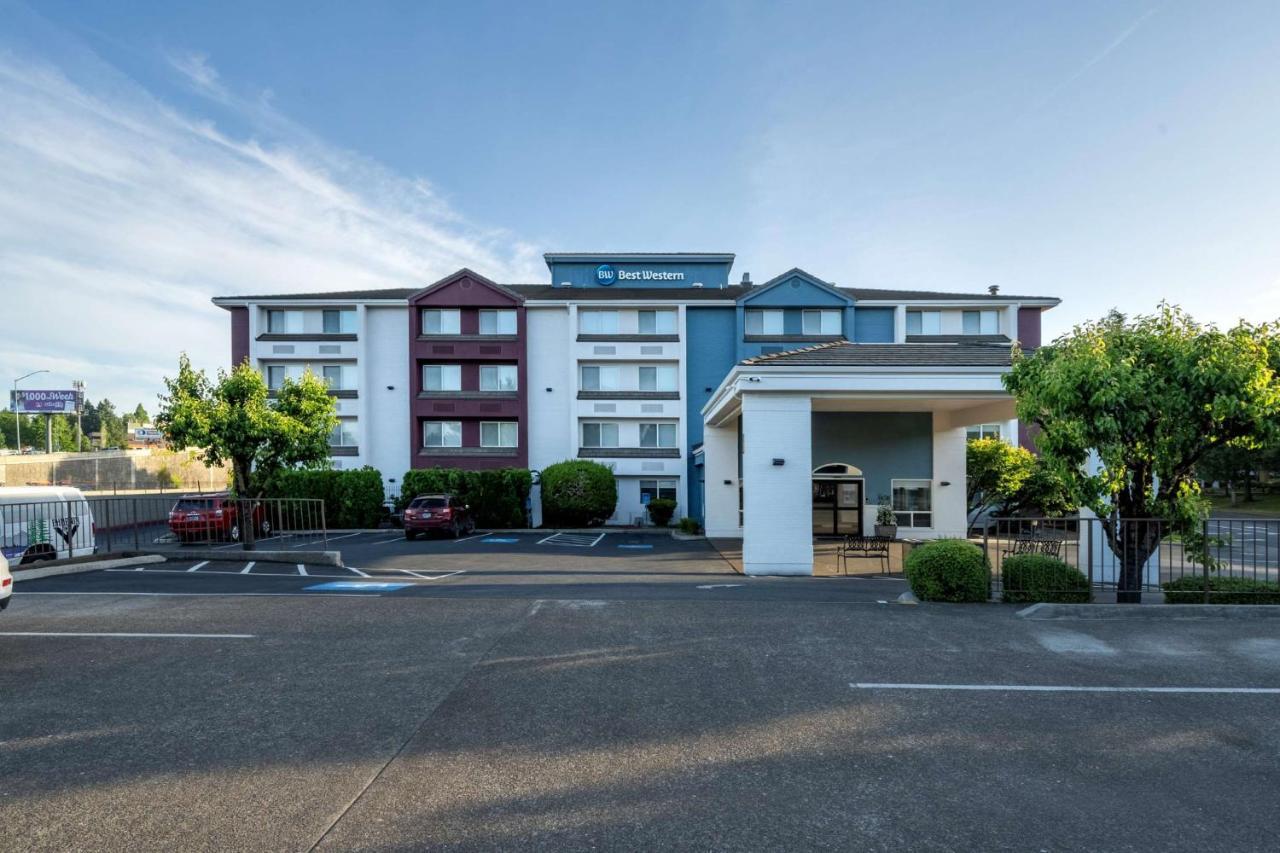 Best Western Lake Oswego Hotel & Suites Exterior photo